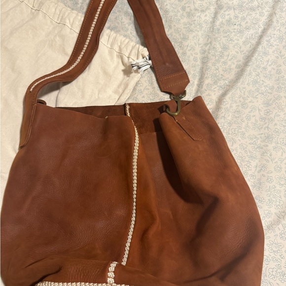 Banana Republic sarma hamimi bucket bag new - Picture 5 of 6